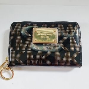 Michael Kors Zip Around Card Holder Wallet